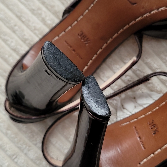 Louis Vuitton  Vernis Block heel sandals - Picture 11 of 16